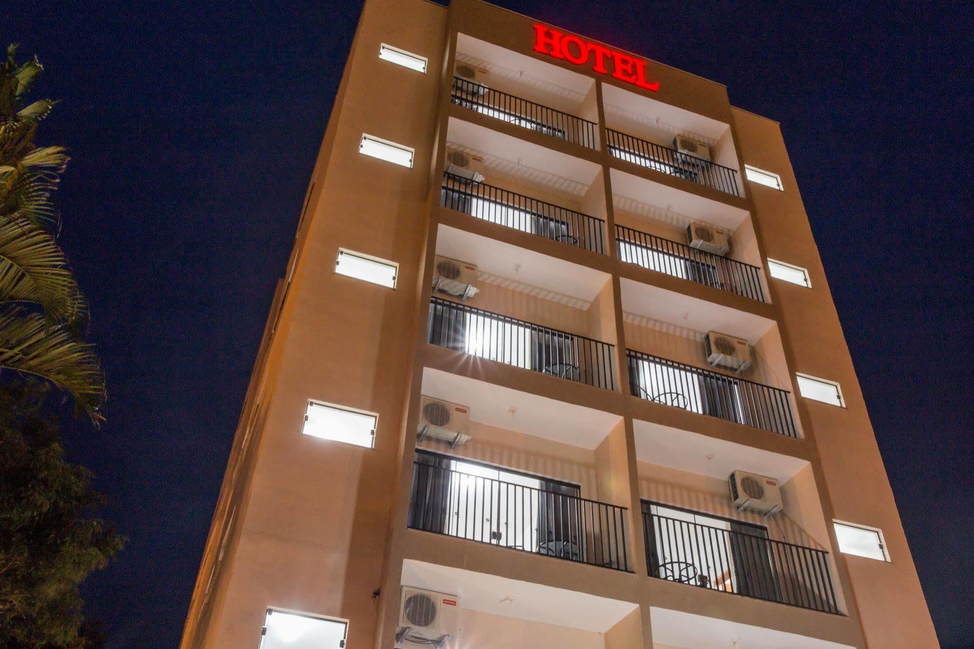 Domum Hotel بينداموهانغابا المظهر الخارجي الصورة